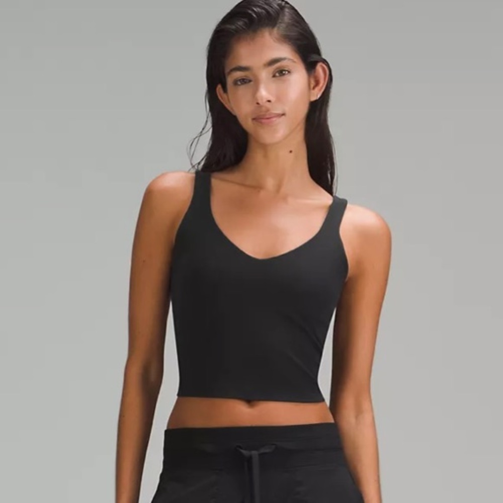 Lululemon Align Tank Top Size 2 Black Removable pads included